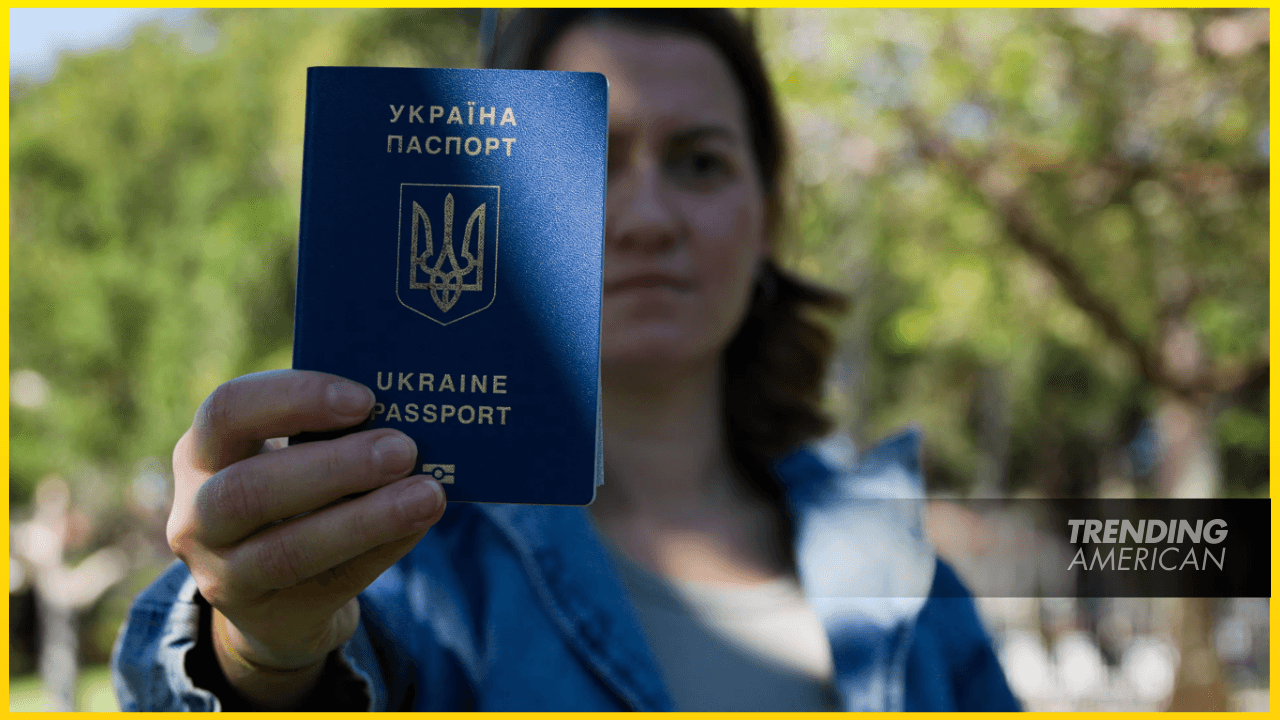 Nearly 200,000 Ukrainians in U.S. in Legal Limbo Over Parole Delays