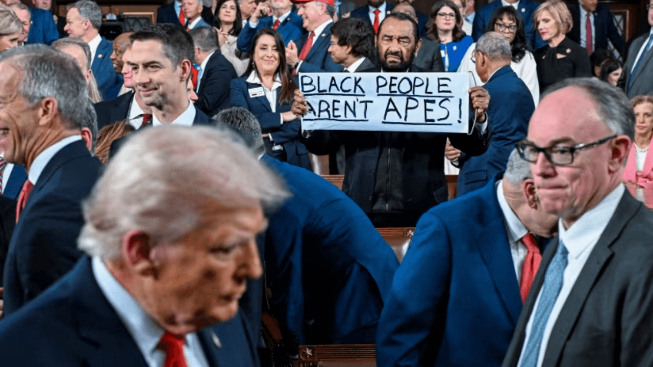 Al Green Escorted Out of State of the Union After Holding Protest Sign