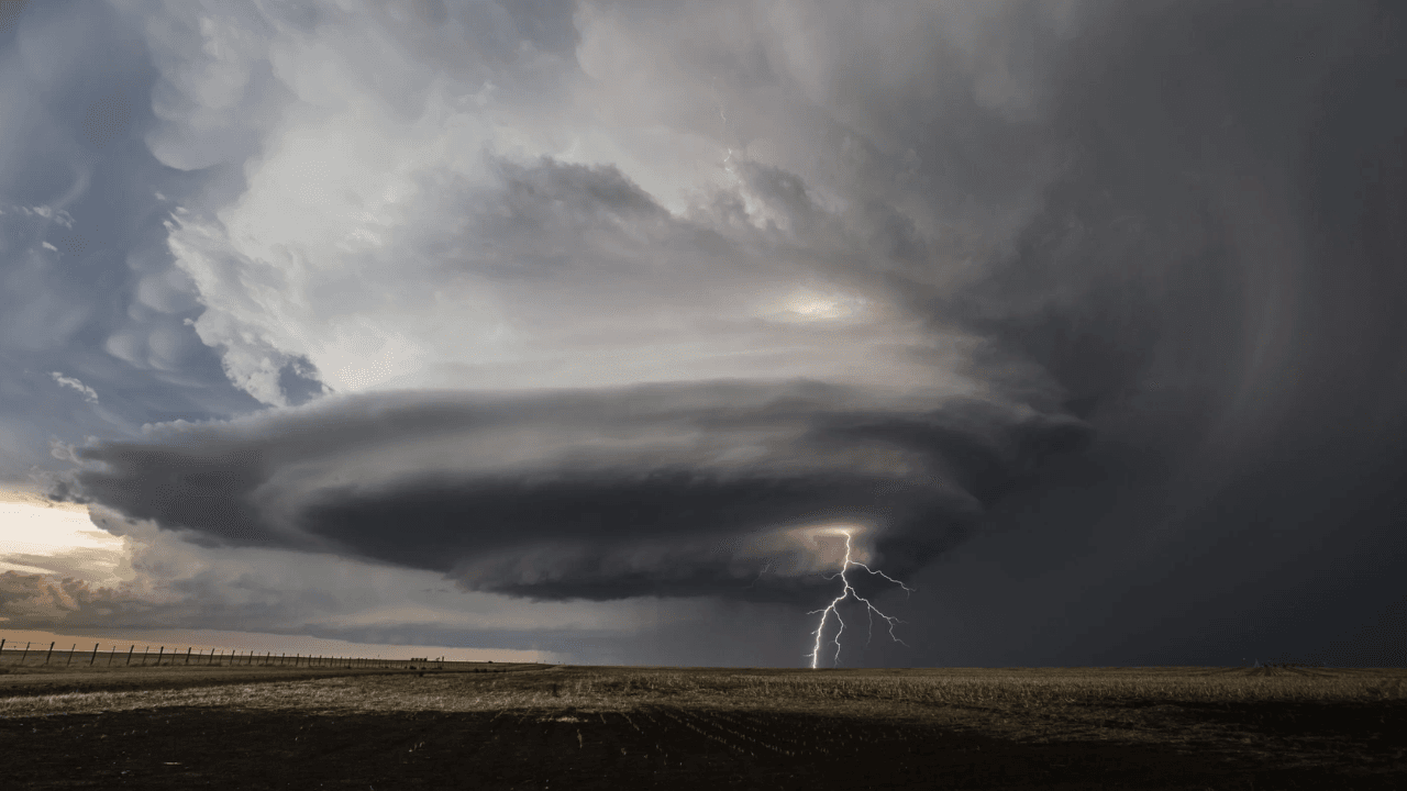 Rare Tornado Threat Issued for Washington, Oregon and Idaho as Severe Storms Build