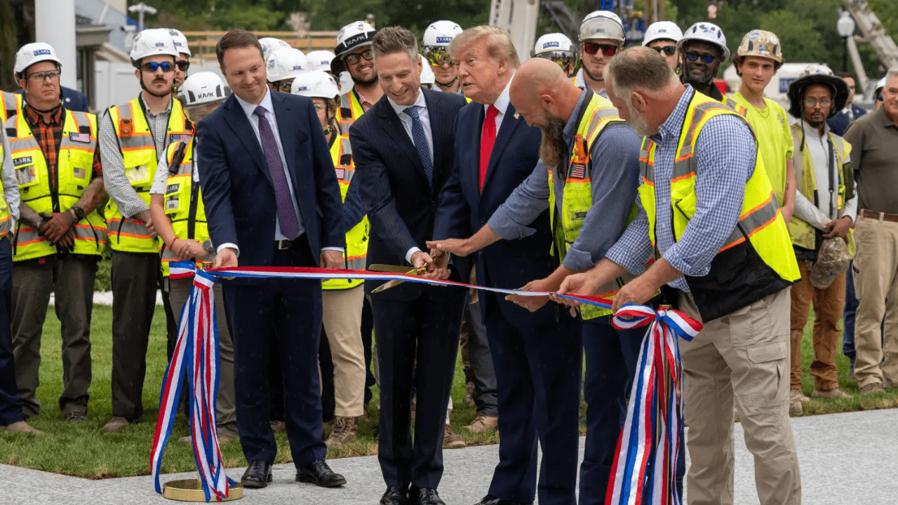 Trump Opens New White House Helipad as TV Networks Suspend Pool Coverage