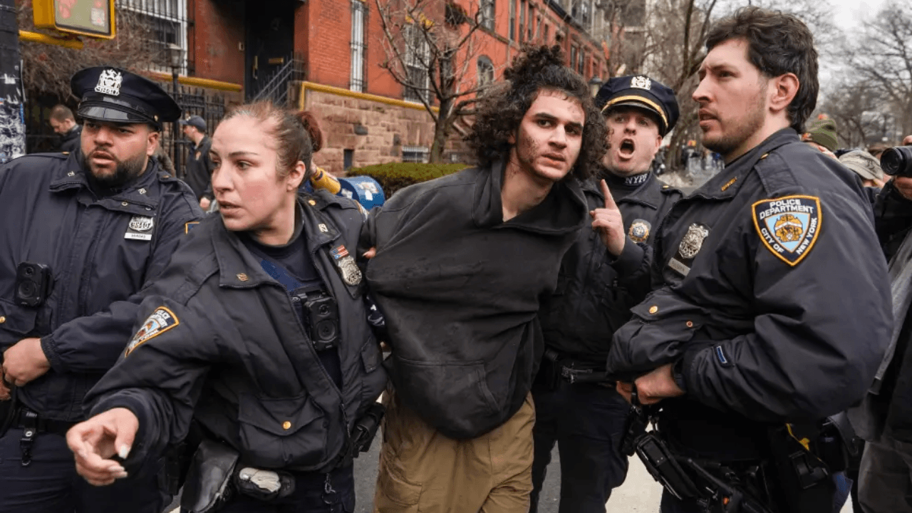 Two Teens Charged in NYC IED Attack Allegedly Praised ISIS After Arrest