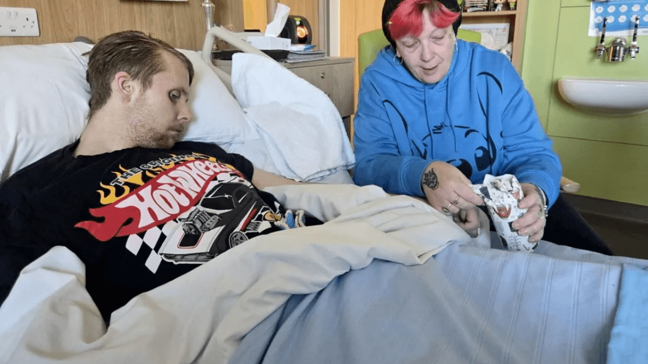 UK’s Youngest Dementia Patient Dies at 24 After Rare Illness Left Him With a “70-Year-Old Brain”