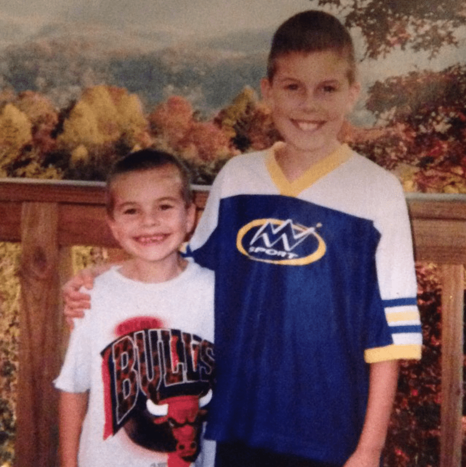 Nadeshot with his older brother in their childhood