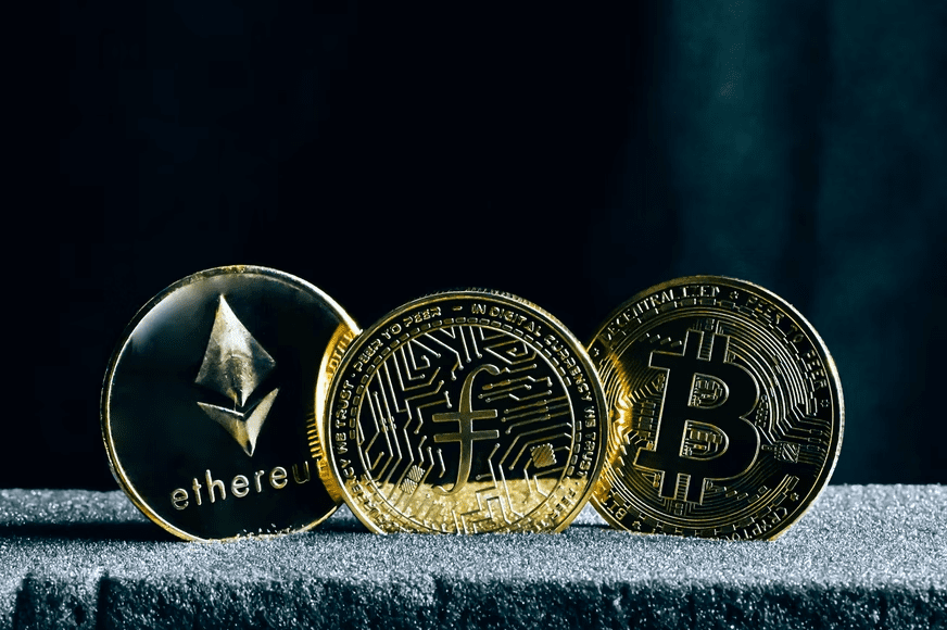 Crypto: Top 7 Meme Coins To Buy