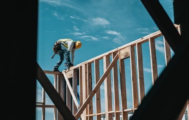 How to Maintain Safety on a Building Site