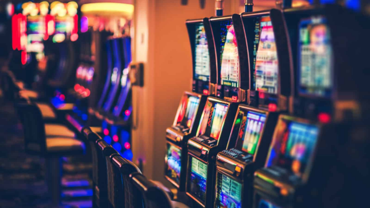 What Is The Difference Between Online Slots And Land Based Slot Machines