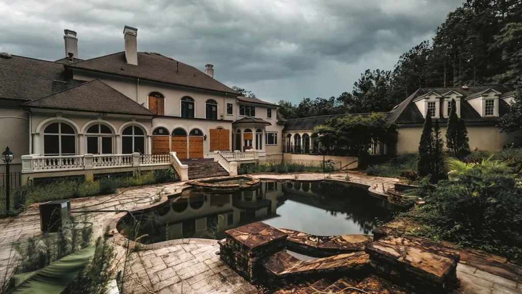 Diddy’s ABANDONED Mansion in Atlanta jeremyxplores