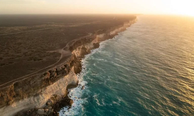 Is This Truly The End Of The World? The Coastal Steep Slope That Broke Australia And Antarctica Apart!