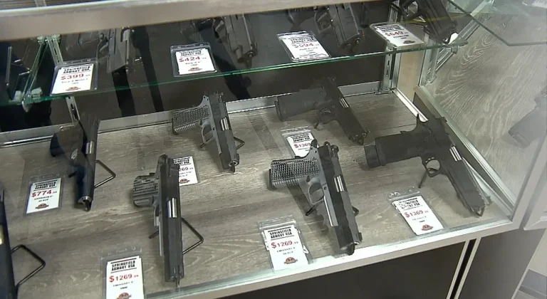 Colorado Signs the Most Restrictive Gun Law In USA