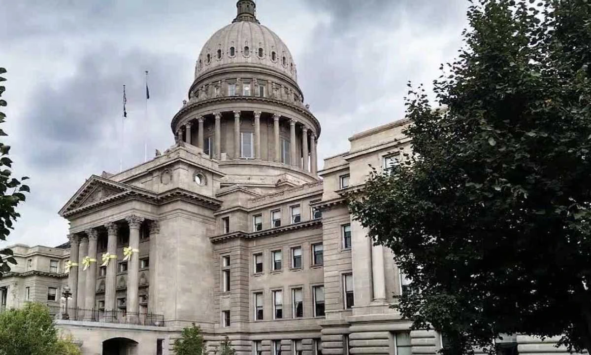 Idaho Passed a Law Authorizing The Use of The Death Penalty By Firing Squads For Convicted Pedophiles!