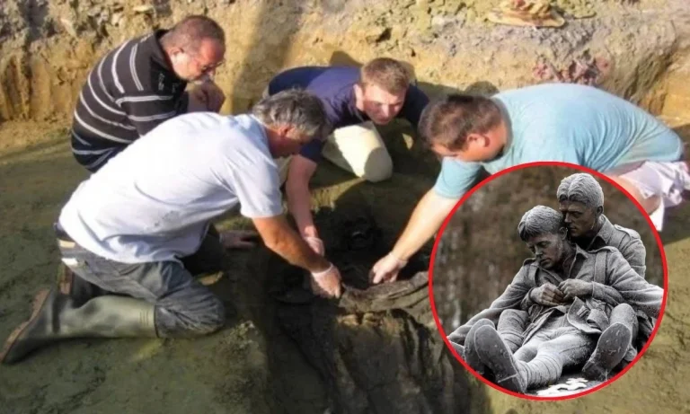 This Soldier Cradled His Brother's Body On The Battlefield of WWI | 100 Years Later They Are Together Again In Embrace!